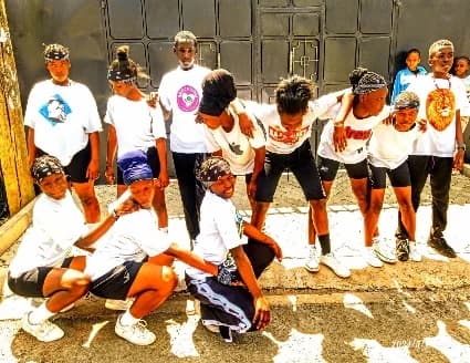 Dreamlife Africa dance group support